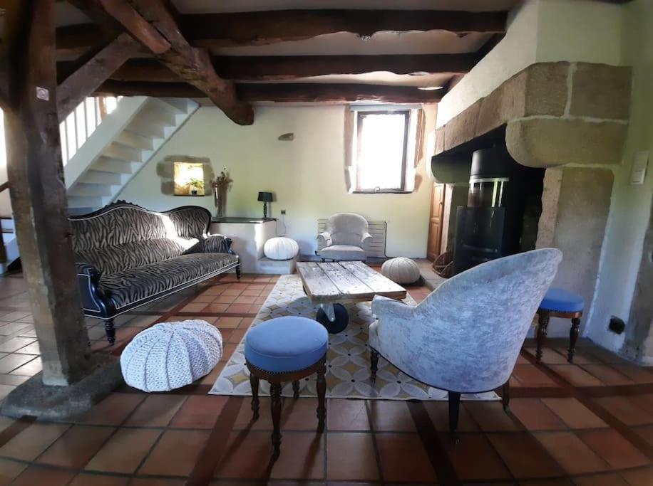 Belle Longere De 10 Couchages - De Vassiviere * Beaumont-du-Lac